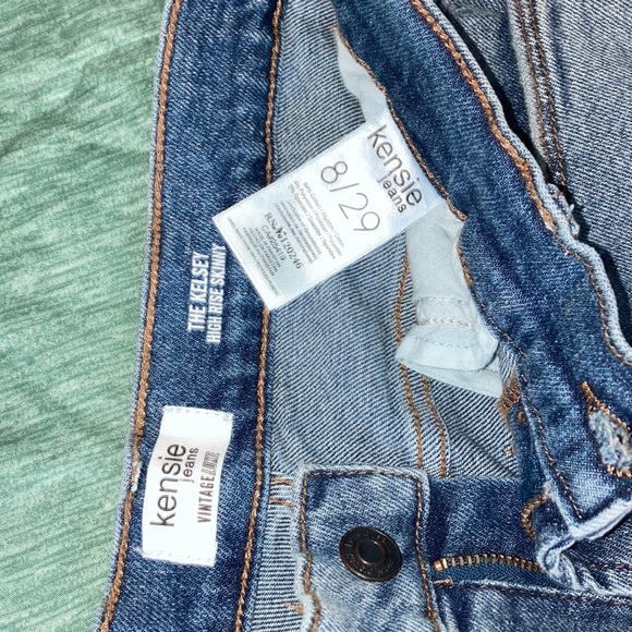 Blue Jeans - Picture 7 of 10